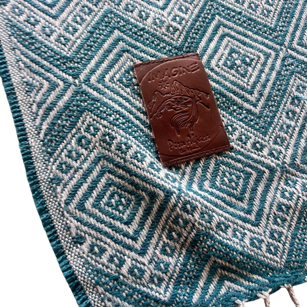 Imagine Peru Alpaca Throw Blanket Teal Geometric Diamond Woven Fringe 50x60 - Picture 3 of 4